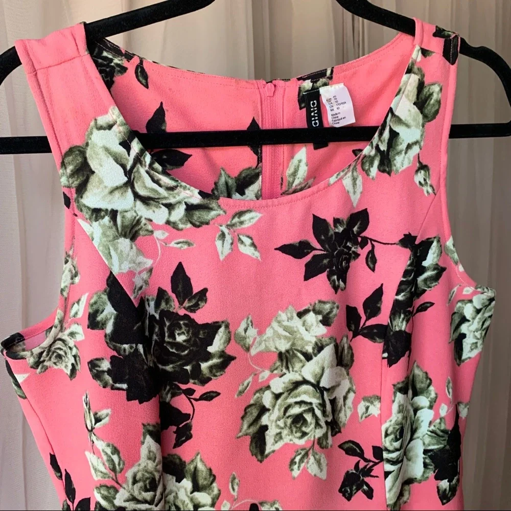 H&M Divided Pink Floral Print Sleeveless Fit & Flare Dress - Picture 2 of 9